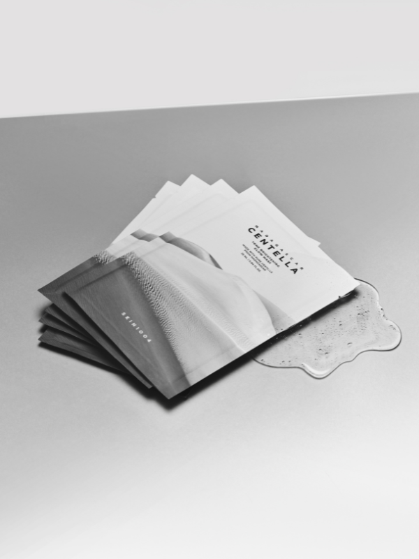 SKIN1004 Madagascar Centella Tone Brightening Glow Mask 25ml